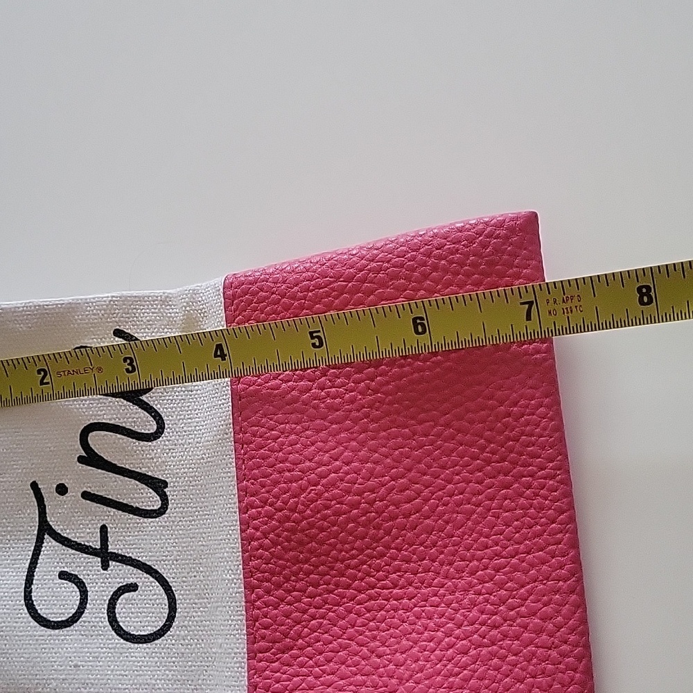 Pink and White Zipper Pouch ADD To A BUNDLE - Picture 4 of 7
